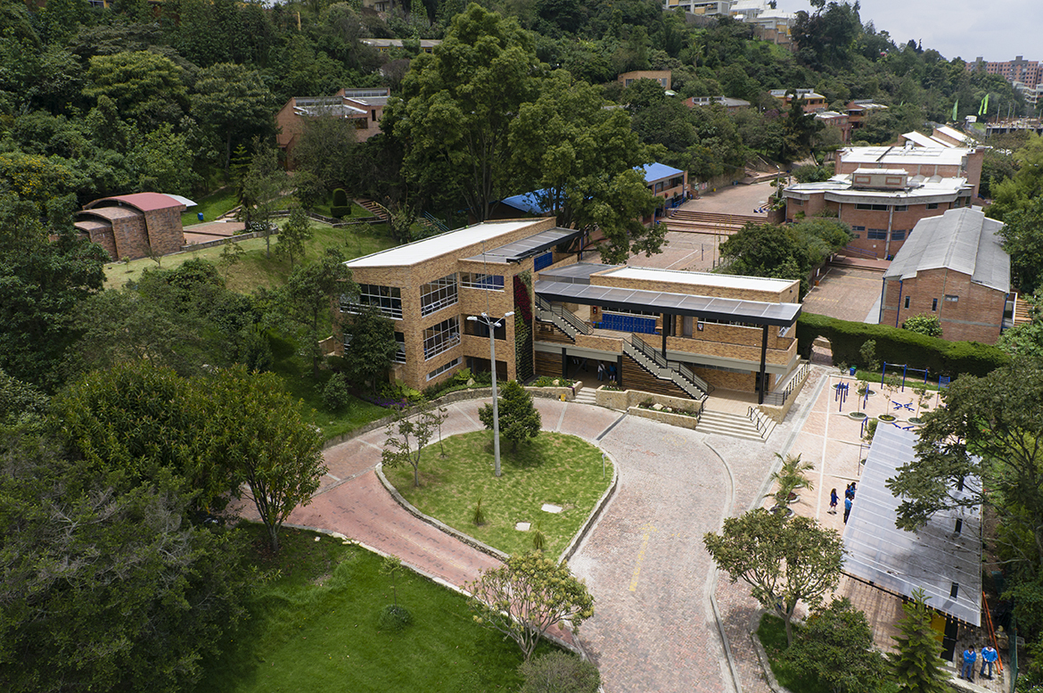 Environmental and architectural consultancy - Saint George's School, Bogotá, Colombia